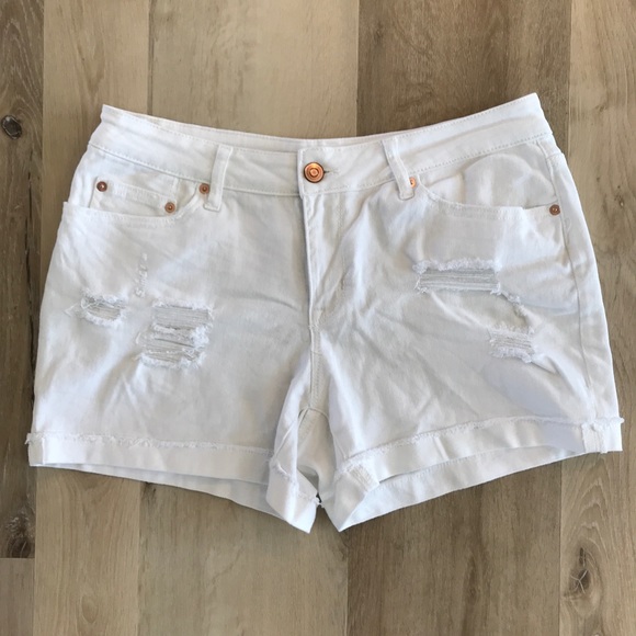 Time and Tru Pants - Time and Tru Distressed White Jean Shorts